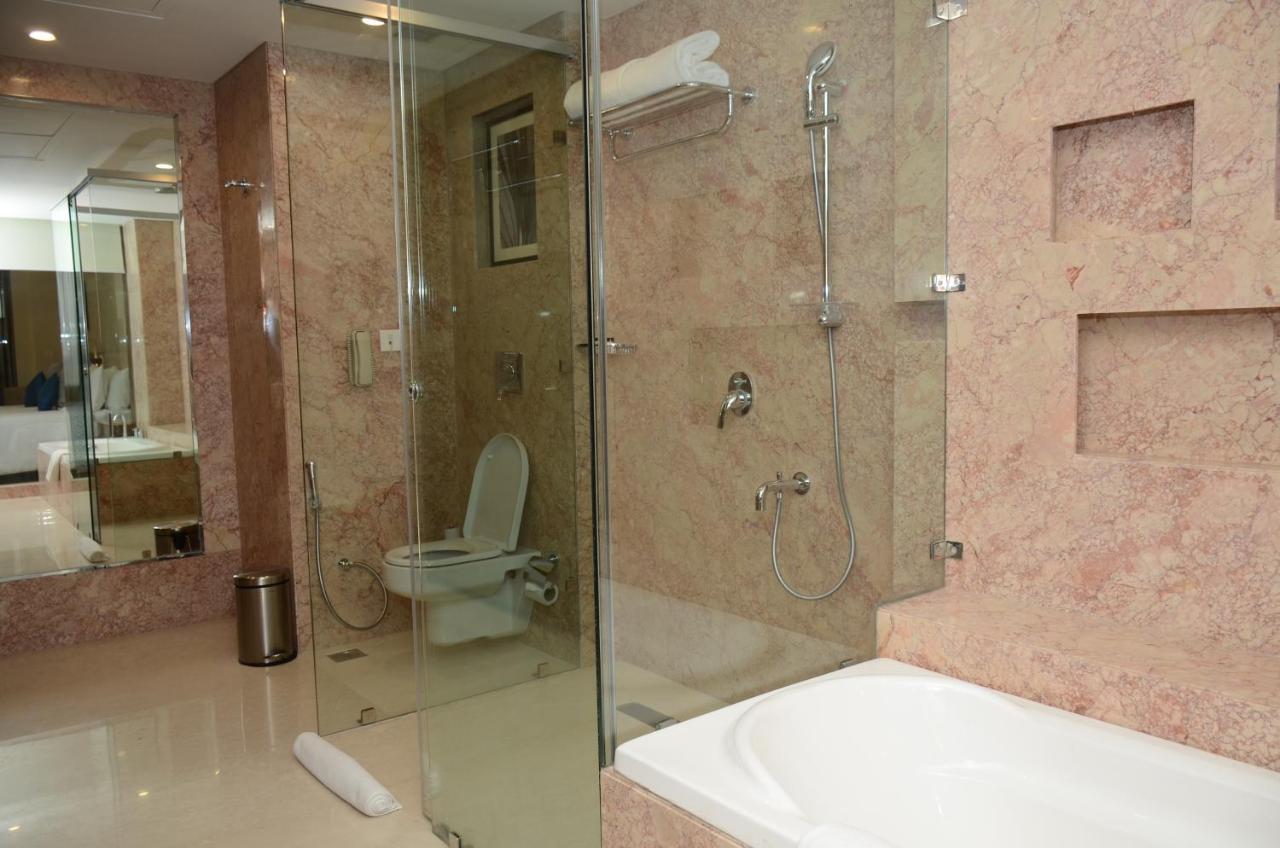 Viraj Sarovar Portico Jammu Extérieur photo